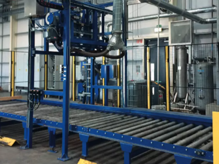 Heavy duty conveyor system for barrels.