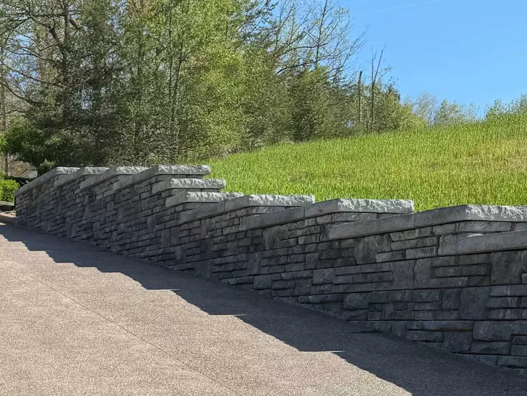 Novum Wall.