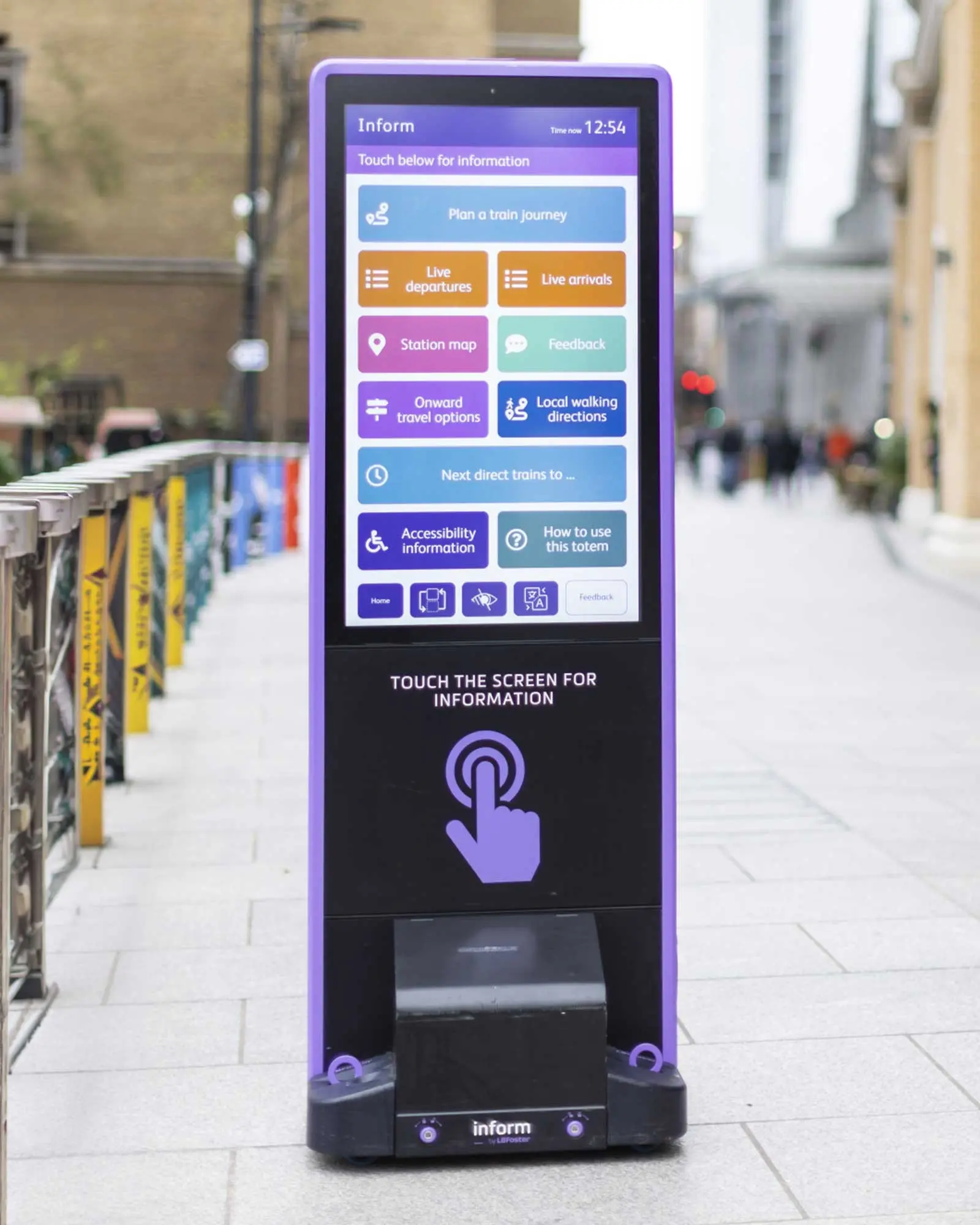 Mobile & Fixed Totem.